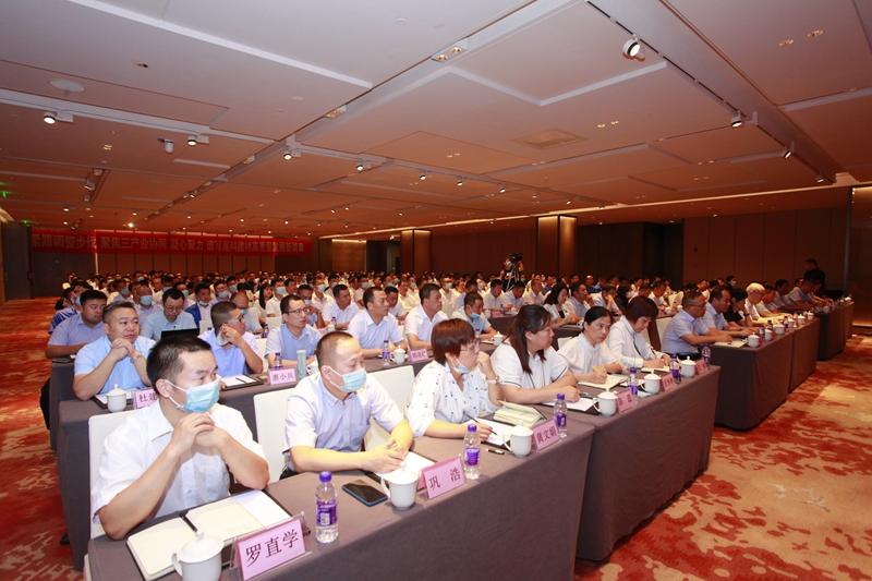 6-立足當下 奮發有為_副本.jpg